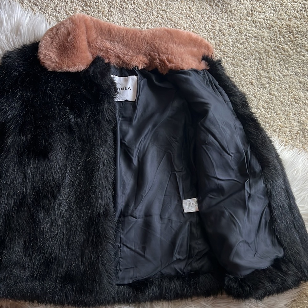 AINEA Italian black faux fur coat with contrast trim - Picture 11 of 15